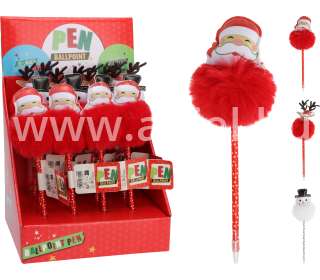 Toll Karácsonyi plüssfigurával 